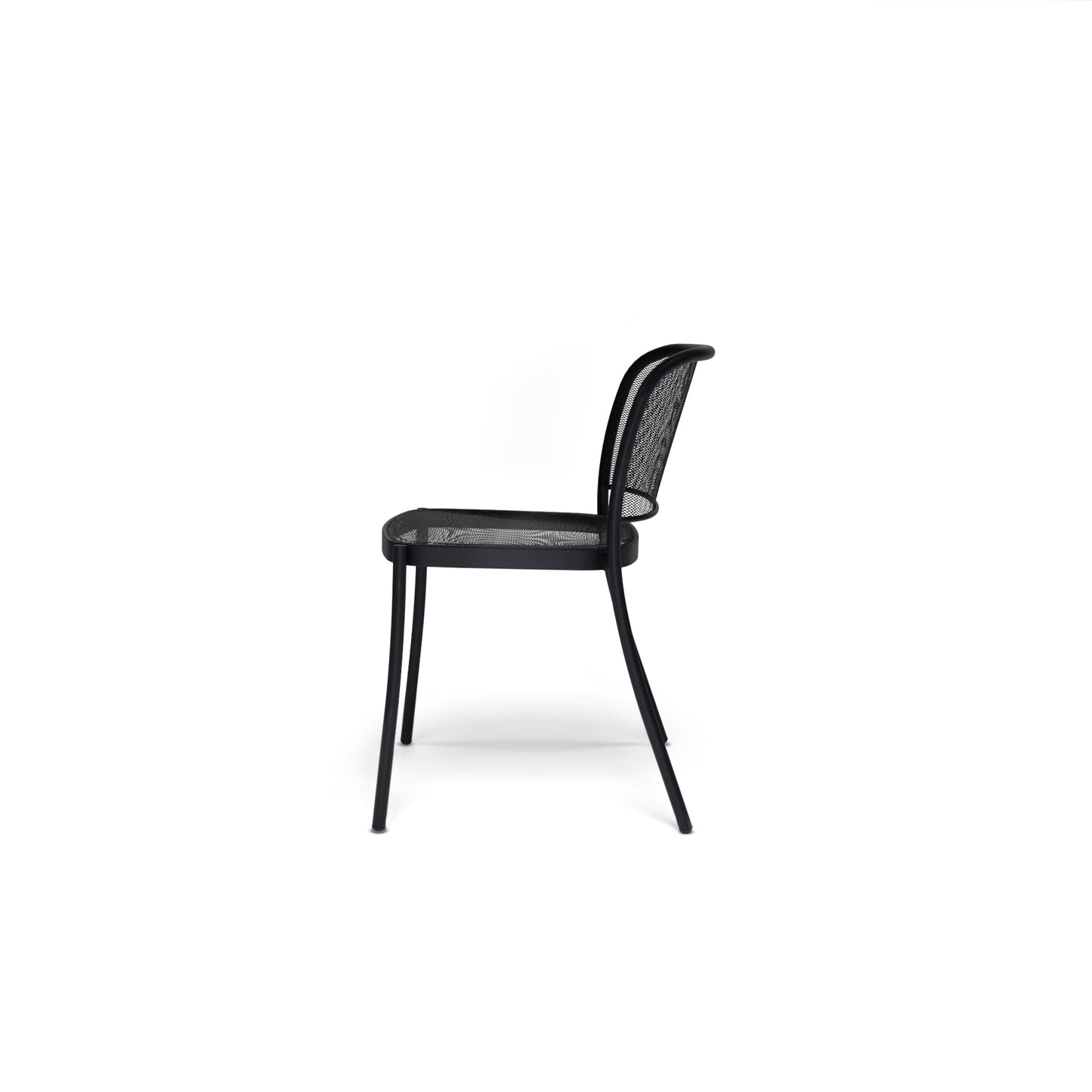 1_556_CHAISE